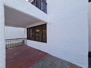 Foto 4 de SE ARRIENDA AMPLIA CASA EN CENTENARIO