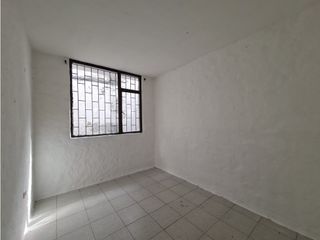 Foto 18 de SE ARRIENDA AMPLIA CASA EN CENTENARIO