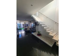 Foto 5 de Casa en venta Urbanizacion Altos de Manta Beach.
