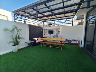 Foto 9 de Casa en venta Urbanizacion Altos de Manta Beach.