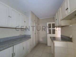 Foto 8 de Venta Departamento en Lomas de Urdesa