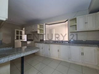 Foto 6 de Venta Departamento en Lomas de Urdesa