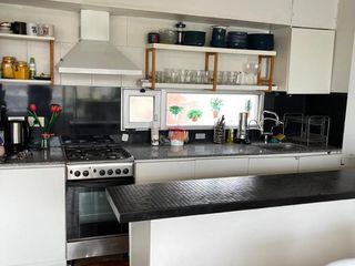 Foto 6 de Dúplex de 3 ambientes con cochera en el barrio de Nuñez!