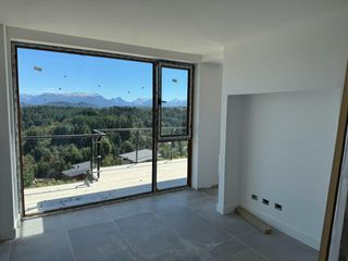 Foto 9 de VENTA Departamento - Faldeo Manzano- 2 AMB con Vista al Lago!