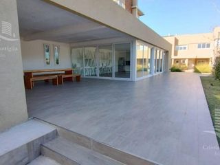 Foto 37 de Departamento a la Venta y Alquiler en Jardines del Palmar