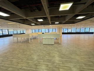 Foto 6 de Oficinas en Alquiler - 800m2 - Piso Alto - Microcentro - San Nicolas