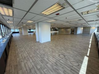 Foto 15 de Oficinas en Alquiler - 800m2 - Piso Alto - Microcentro - San Nicolas