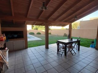 Foto 22 de Casa en  Las Cañitas 3 dormitorios 3 baños cochera patio pileta