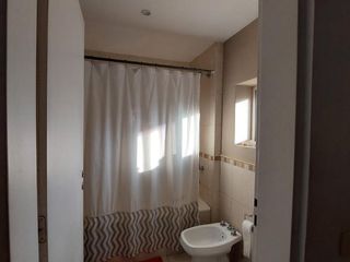 Foto 8 de Casa en  Las Cañitas 3 dormitorios 3 baños cochera patio pileta