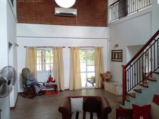 Foto 2 de Casa  en  Venta 6 ambientes La Arboleda (Escobar)
