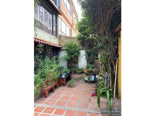 Foto 1 de VENDE CASA EN CASTILLA  BOGOTA D.C.