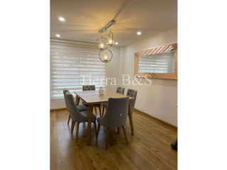 Foto 25 de Exclusiva Vivienda Unifamiliar con Jardín, Jacuzzi y Balcón en Conjunto Cerrado
