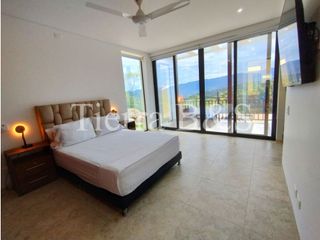 Foto 7 de ¡Estrena Tu Paraíso Sostenible: Energía Solar, Piscina y Vista Espectacular por $1.500 Millones!