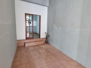 Foto 11 de PROPIEDAD - con Local Comercial y Dpto en primer planta EN VENTA- ZONA CÈNTRICA