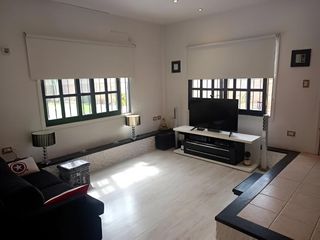 Foto 4 de Venta Casa con Piscina en Maquinista Savio Escobar