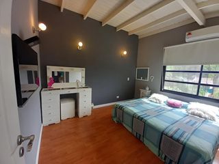 Foto 14 de Venta Casa con Piscina en Maquinista Savio Escobar