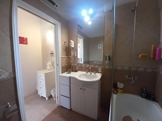 Foto 21 de Venta Casa con Piscina en Maquinista Savio Escobar