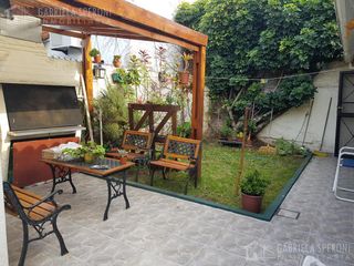 Foto 8 de Chalet 4 ambientes con jardín - Banfield