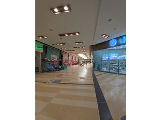 Foto 9 de VENDO O ARRIENDO LOCAL EN CENTRO COMERCIAL CARNAVAL