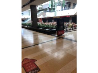 Foto 7 de VENDO O ARRIENDO LOCAL EN CENTRO COMERCIAL CARNAVAL