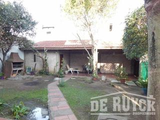 Foto 17 de Casa para 2 Familias en Venta en Quilmes Oeste