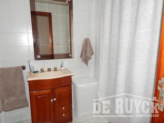 Foto 9 de Casa para 2 Familias en Venta en Quilmes Oeste