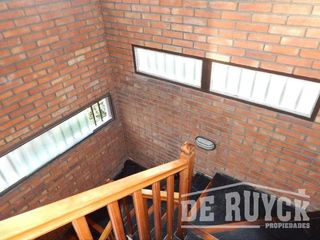 Foto 11 de Casa para 2 Familias en Venta en Quilmes Oeste