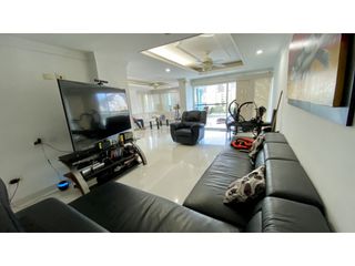 Foto 4 de VENTA 2 APARTAMENTOS EN 1 - PRIMERA LIENA PLAYA - BURUKUKA RODADERO