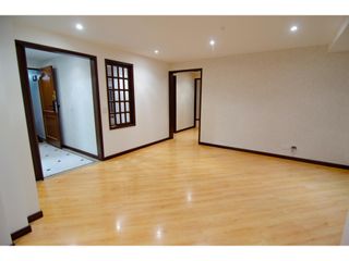 Foto 3 de VENDO APARTAMENTO MIRADOR DE NIZA