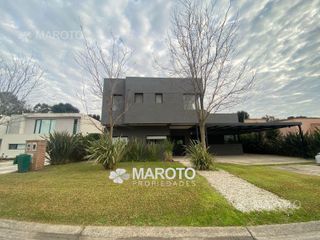 Foto 1 de CASA EN VENTA EN SAN MATÍAS CON RENTA - MAROTO PROPIEDADES