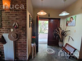 Foto 2 de VENTA | Confortable CASA c/Jardin y Pileta | Barrio Maschwitz Privado
