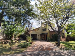 Foto 1 de VENTA | Confortable CASA c/Jardin y Pileta | Barrio Maschwitz Privado