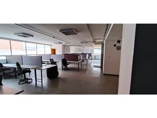 Foto 44 de Edifcio Montevideo 3770m2 Call center IPS Entidades Estado