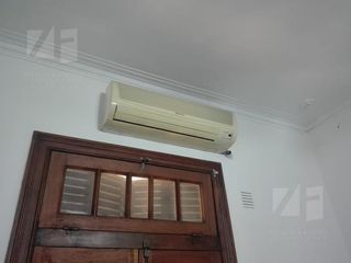 Foto 4 de Alquilo Oficina Pleno Centro, Edificio Historico!!!