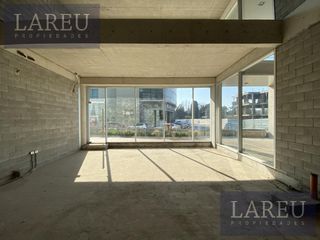 Foto 4 de Local en alquiler - Officia Pilar Work