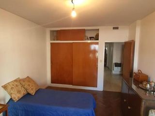 Foto 12 de Vendo PISO ENTERO en Centro de Córdoba!!200 mts cubiertos!!!Excelente ubicación!