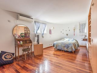 Foto 18 de Venta casa 4/5 ambientes en excelente estado, detalles de calidad, mucha luz. Caballito