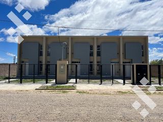 Foto 1 de En Venta, dúplex 2 dormitorios,  B° Bella Vista Plottier