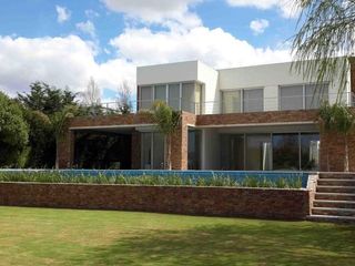 Foto 3 de Casa en venta con renta en el barrio Santa Barbara