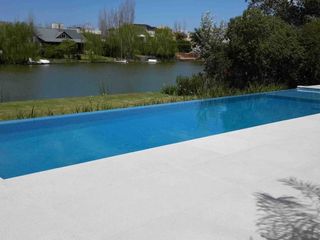 Foto 5 de Casa en venta con renta en el barrio Santa Barbara