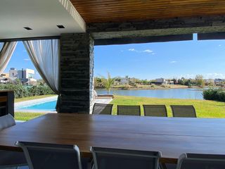 Foto 18 de Casa en venta El Canton Barrios Islas a la laguna 2593