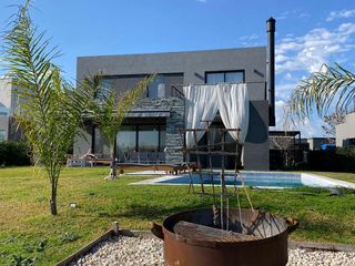Foto 25 de Casa en venta El Canton Barrios Islas a la laguna 2593