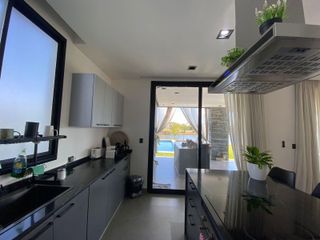 Foto 5 de Casa en venta El Canton Barrios Islas a la laguna 2593