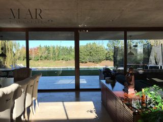 Foto 14 de Casa en Venta en Cabos del Lago, Nordelta. Salida a la laguna