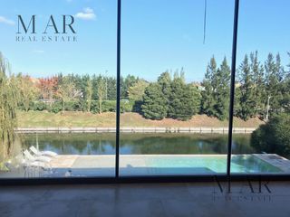 Foto 35 de Casa en Venta en Cabos del Lago, Nordelta. Salida a la laguna