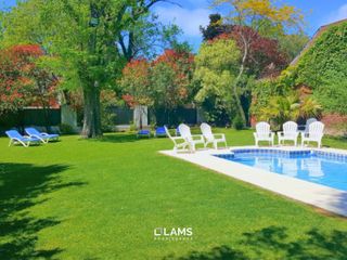 Foto 3 de Casa de 5 ambientes con gran parque y piscina climatizada - Alquiler Temporada 2024/2025 Disp Febrero - Barrio Los Troncos