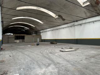 Foto 10 de DEPOSITO EN INMEJORABLE UBICACION SOBRE PANAMERICANA OLIVOS - ALQUILADO