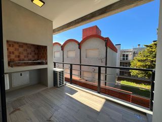 Foto 15 de ARENAS 5 VENTA DESDE EL POZO CON COCHERA Y PILETA