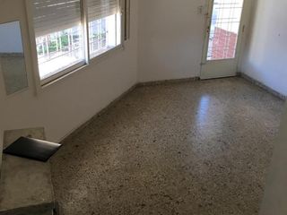 Foto 5 de P.H 4 AMB en venta- Lomas Del Mirador