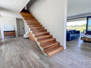 Foto 7 de Venta Casa - Barrio El Millord / Pilara - Vista a cancha de polo